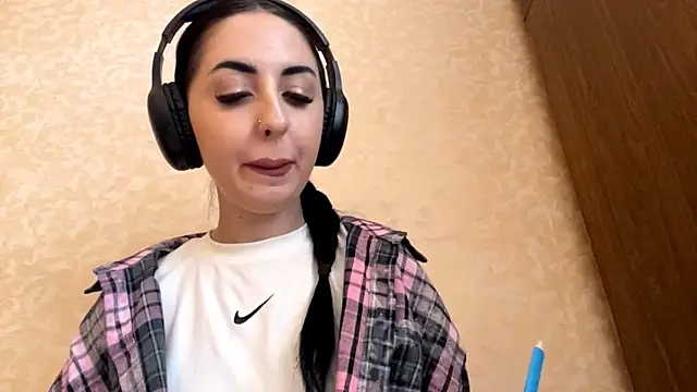 CindyFlowers online show from 14, 11, 2025