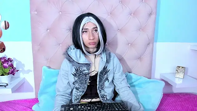 Snapshot of Charlothe_7 chatting on 22, 11, 2025 Charlothe 7 online show from 22, 11, 2025