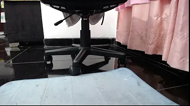 sasha sexy1 online show from 12, 4, 2026