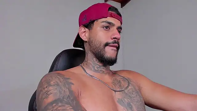 LuigiVitale 1 online show from 8, 1, 2026