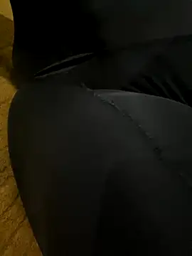 Snapshot of zaphiro777 chatting on 15, 11, 2025 zaphiro777 online show from 15, 11, 2025