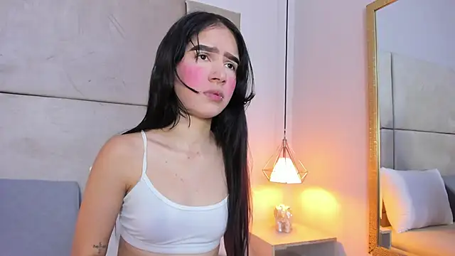 Snapshot of angelaG1 chatting on 25, 11, 2025 angelaG1 online show from 25, 11, 2025