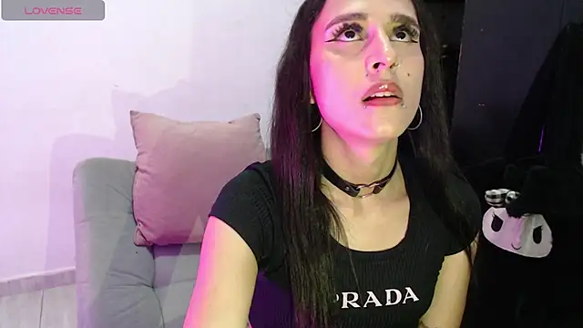 Snapshot of Isabella_Hillss chatting on 17, 7, 2026 Isabella Hillss online show from 17, 7, 2026