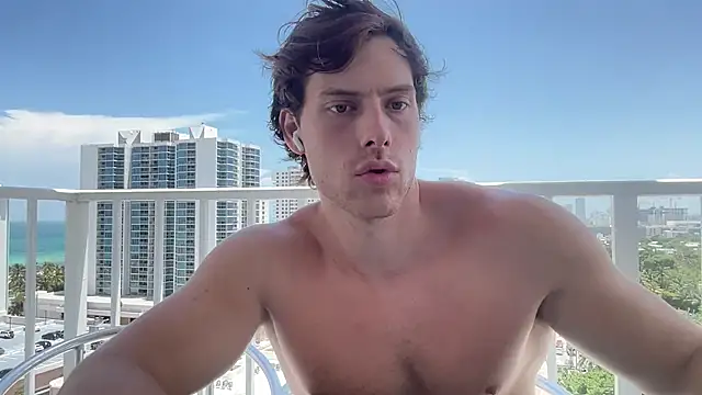 Snapshot of alex_islivee chatting on 7, 7, 2026 alex islivee online show from 7, 7, 2026
