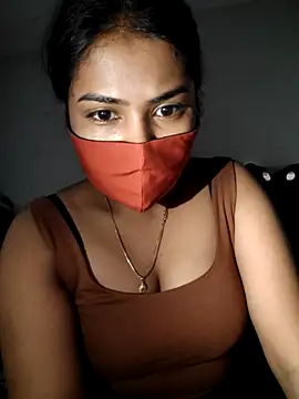 Snapshot of Red_Love_1 chatting on 2, 12, 2025 Red Love 1 online show from 2, 12, 2025