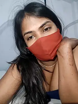 Snapshot of Red_Love_1 chatting on 8, 5, 2026 Red Love 1 online show from 8, 5, 2026