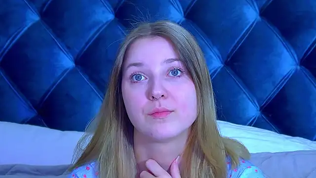 TinnaBurton online show from 5, 3, 2026