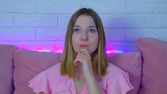 TinnaBurton online show from 19, 3, 2026