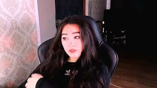 Emma Uilson online show from 16, 2, 2026