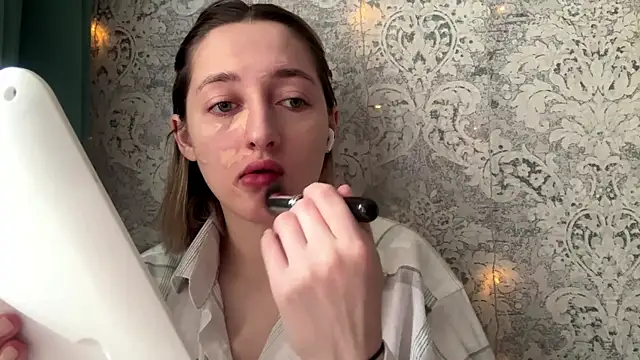 Emily lyy online show from 3, 12, 2025