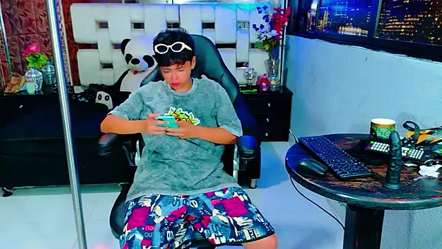 lunabustygirl online show from 26, 11, 2025