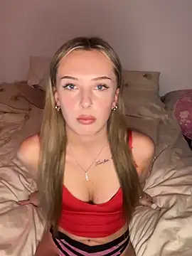 Snapshot of Maria-Becker chatting on 25, 11, 2025 Maria-Becker online show from 25, 11, 2025