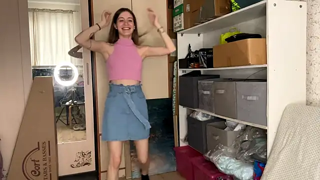 MiriamDongo online show from 25, 11, 2025