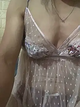 Trangbabylove online show from 5, 6, 2026