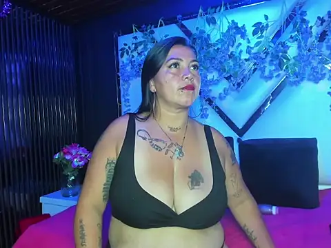 sandyadams  online show from 23, 11, 2025