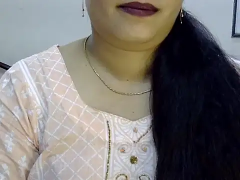 Muskan Jha online show from 25, 7, 2026