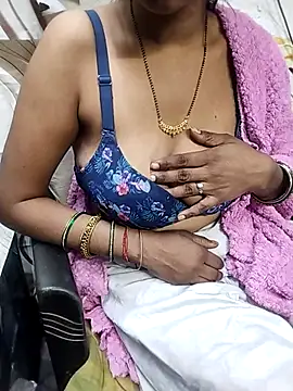 Snapshot of sexysushma1992 chatting on 27, 11, 2025 sexysushma1992 online show from 27, 11, 2025