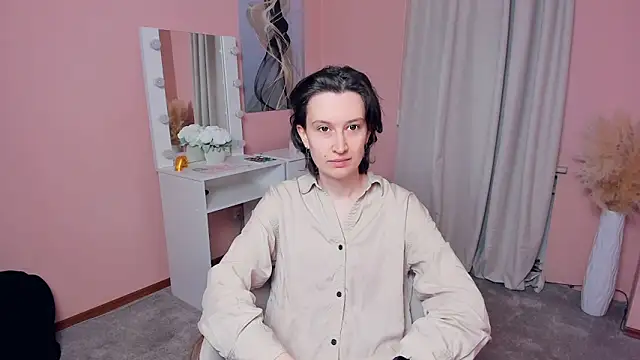 NenaBriand online show from 26, 11, 2025