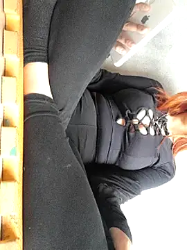 Snapshot of ruivinhahothot chatting on 15, 11, 2025 ruivinhahothot online show from 15, 11, 2025