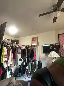 Motherbigbus online show from 25, 2, 2026