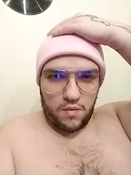 Snapshot of Ziulica chatting on 24, 11, 2025 Ziulica online show from 24, 11, 2025