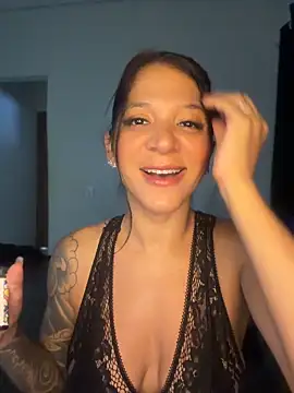 biadominatrix online show from 16, 5, 2026