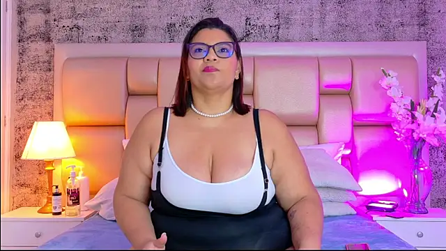 Snapshot of SelennaCooper chatting on 22, 5, 2026 SelennaCooper online show from 22, 5, 2026