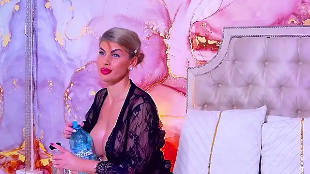 SalmaRroze online show from 21, 11, 2025