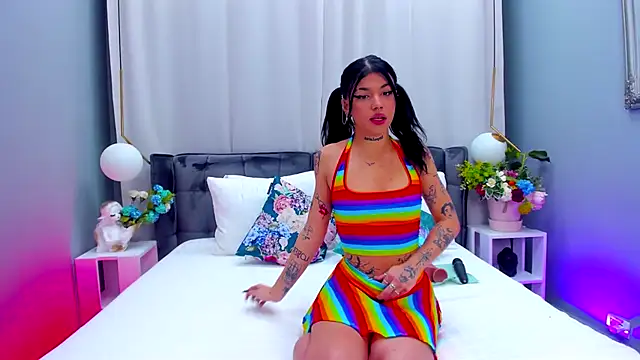 Snapshot of YasminWild chatting on 26, 11, 2025 YasminWild online show from 26, 11, 2025