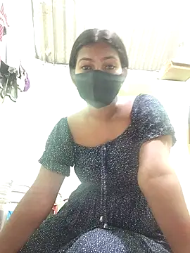 Hot-Pari2 online show from 17, 11, 2025