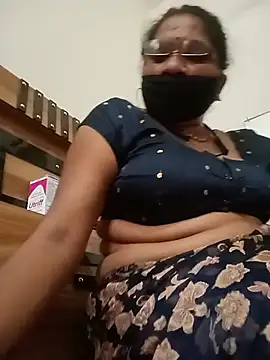 Snapshot of Menka_cut34 chatting on 15, 6, 2026 Menka cut34 online show from 15, 6, 2026