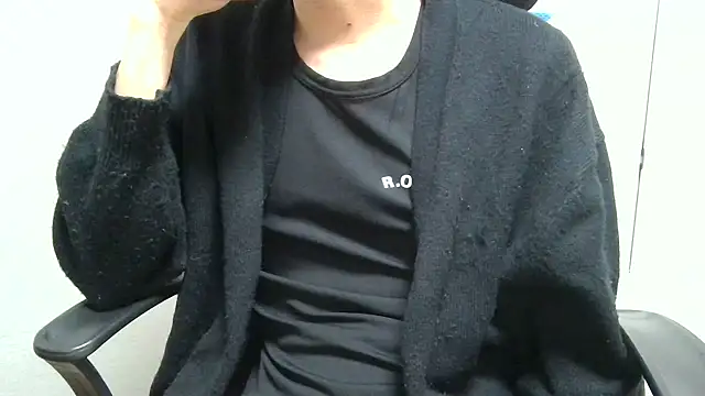 Snapshot of minhyuck001 chatting on 20, 11, 2025 minhyuck001 online show from 20, 11, 2025