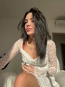 Snapshot of lunababy77 chatting on 24, 2, 2026 lunababy77 online show from 24, 2, 2026