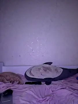 carolinakis  online show from 5, 12, 2025