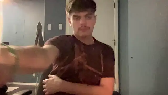 Snapshot of iceicebaby06 chatting on 17, 11, 2025 iceicebaby06 online show from 17, 11, 2025