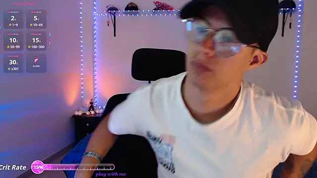 Snapshot of Brandon_starkk chatting on 7, 7, 2026 Brandon starkk online show from 7, 7, 2026