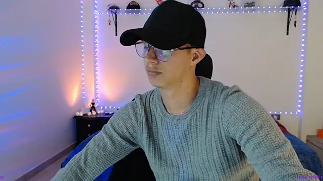 Snapshot of Brandon_starkk chatting on 7, 7, 2026 Brandon starkk online show from 7, 7, 2026
