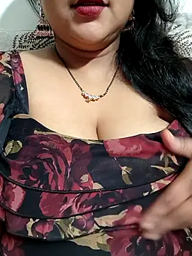 Winter XOXO online show from 18, 11, 2025