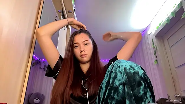 CutieSlim online show from 2, 12, 2025