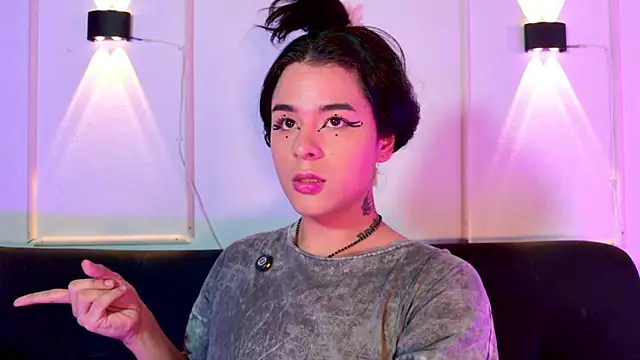 Angel-umbra online show from 10, 4, 2026