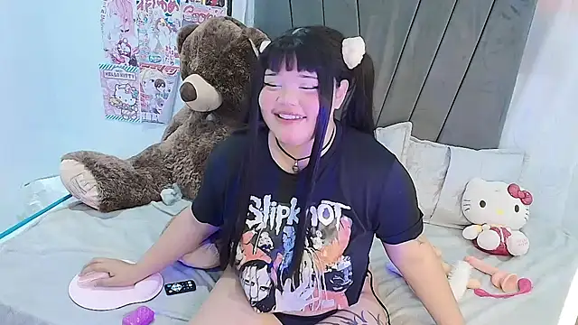 kittyhtxx online show from 22, 11, 2025