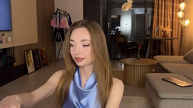 Snapshot of Jolienne chatting on 3, 5, 2026 Jolienne online show from 3, 5, 2026