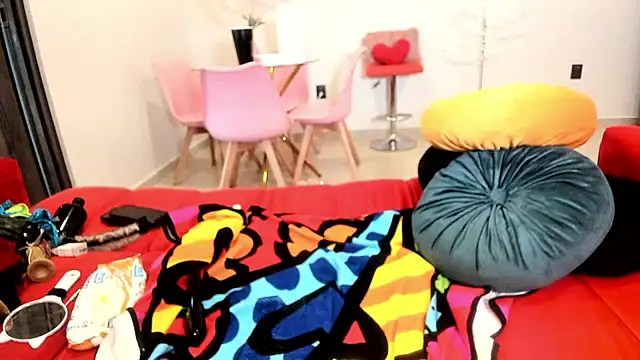 latinbitch online show from 11, 1, 2026