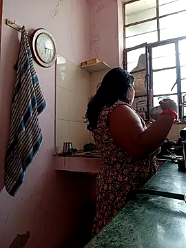 CUTE-LOVE-SWEETS online show from 4, 4, 2026