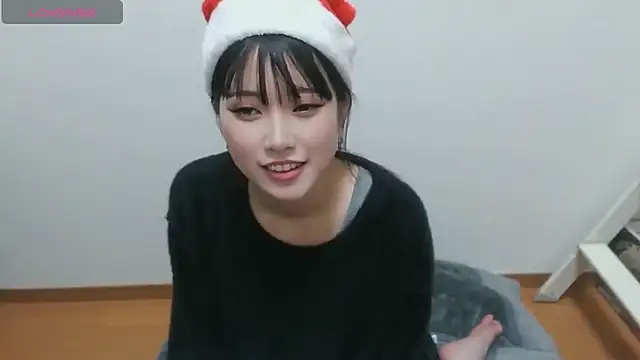 Snapshot of uki-japan chatting on 17, 12, 2025 uki-japan online show from 17, 12, 2025