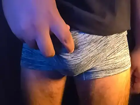 Snapshot of adrian_16_17 chatting on 24, 11, 2025 adrian 16 17 online show from 24, 11, 2025