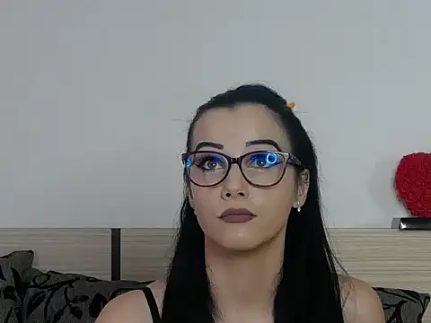 IvyCole online show from 8, 2, 2026