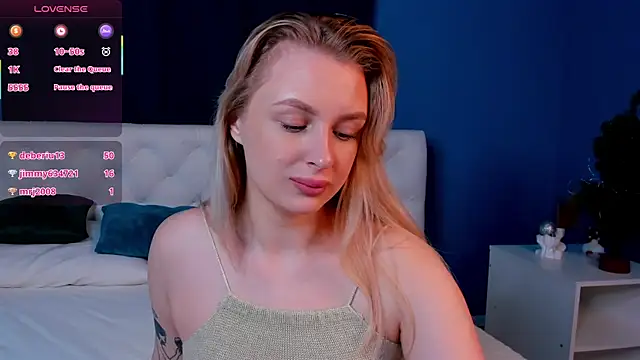 Snapshot of KiraRuiz chatting on 11, 2, 2026 KiraRuiz online show from 11, 2, 2026