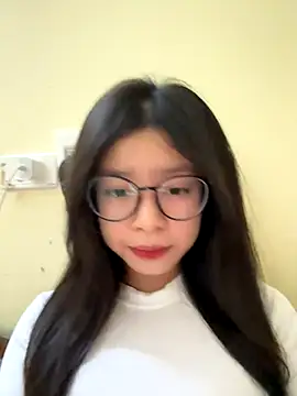 Snapshot of mau155_ chatting on 19, 11, 2025 mau155 online show from 19, 11, 2025