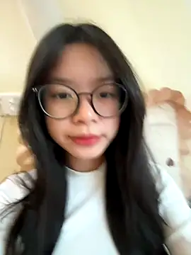Snapshot of mau155_ chatting on 19, 12, 2025 mau155 online show from 19, 12, 2025